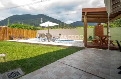 Casa para alugar em condominio lagoinha de 149.00m² com 4 quartos, 3 suites e 3 garagens