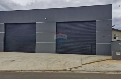 Galpão / depósito / armazém para alugar em jardim igaçaba de 278.22m² com 4 garagens