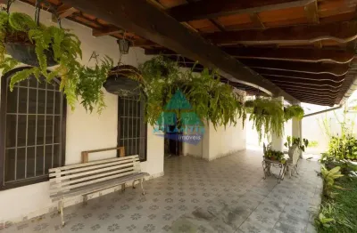 Casa para venda em praia da lagoinha - bairro de 212.00m² com 4 quartos, 3 suites e 2 garagens