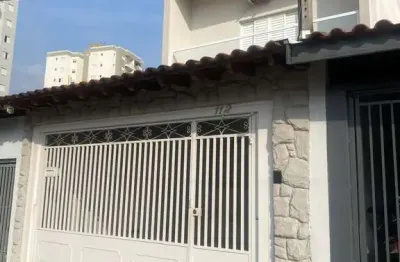 Sobrado para venda em jardim rosinha de 160.00m² com 3 quartos, 2 suites e 2 garagens