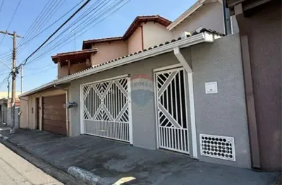 Casa para venda em aparecida de 145.00m² com 4 quartos, 1 suite e 3 garagens
