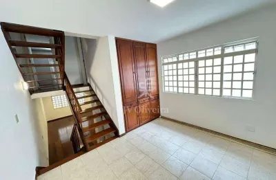 Sobrado para venda em jardim trussardi de 130.00m² com 3 quartos, 1 suite e 2 garagens