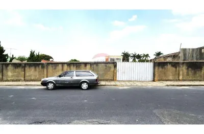 Terreno à venda no Centro, Florestal 