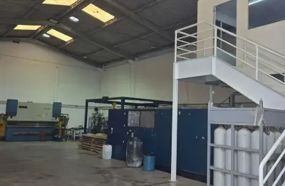 Galpão / depósito / armazém para venda em cidade industrial de 240.00m² com 4 garagens