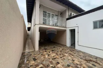 Prédio comercial para alugar em centro de 260.00m² com 3 quartos, 2 suites e 3 garagens