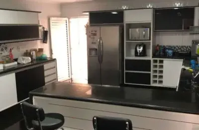 Sobrado para venda em penha de frança de 175.00m² com 3 quartos, 1 suite e 4 garagens