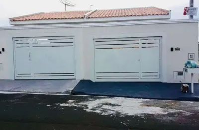 Casa para venda em caminho das águas de 79.00m² com 2 quartos e 1 garagem