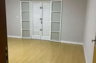 Sobrado para venda em parque residencial rochelle de 183.00m² com 3 quartos e 2 garagens