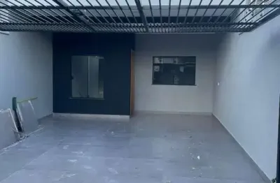 Casa para venda em Jardim Ouro Verde Iii de 84.00m² com 3 Quartos, 1 Suite e 2 Garagens
