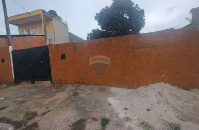 Casa para venda em jardim amanda i de 200.00m² com 1 quarto e 4 garagens