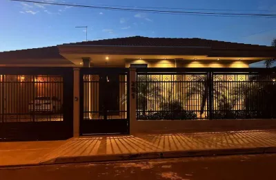 Casa para venda em interlagos i e ii de 337.00m² com 3 quartos, 3 suites e 4 garagens