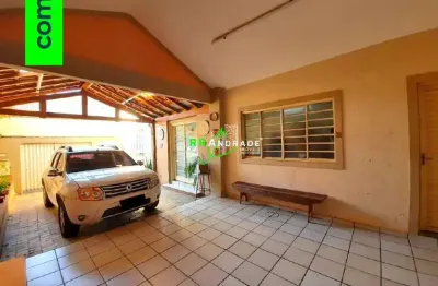 Casa para venda em Cidade Nova de 195.00m² com 3 Quartos, 1 Suite e 2 Garagens