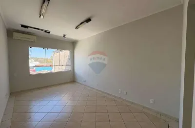 Sala comercial para alugar na Rua Cândido Bueno, 912, Centro, Jaguariúna