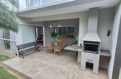 Casa para venda em parque das laranjeiras de 300.00m² com 3 quartos, 1 suite e 4 garagens