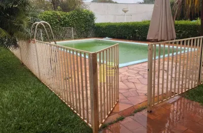 Casa de condomínio para alugar em monte carlo de 1400.00m² com 3 quartos e 1 suite