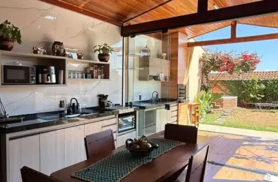 Casa para venda em centro de 133.00m² com 3 quartos e 2 garagens