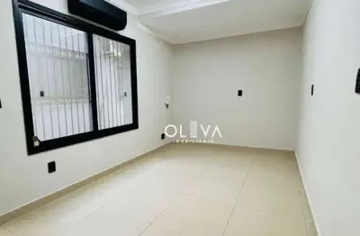Sala comercial para alugar em parque industrial de 180.00m² com 3 garagens