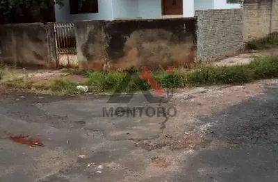 Casa com 2 quartos à venda na Rua Tenente Joaquim Nunes Cabral, 2696, Centro, Araraquara