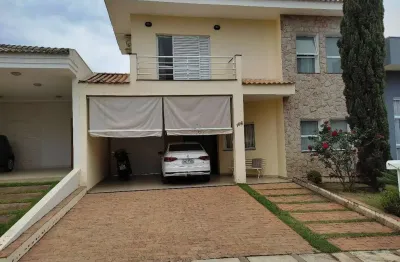 Casa de Condomínio para venda em Araçoiaba da Serra de 250.00m² com 3 Quartos, 3 Suites e 4 Garagens