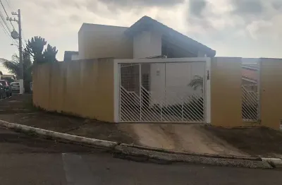 Casa para venda em parque das laranjeiras de 257.62m² com 3 quartos, 1 suite e 2 garagens