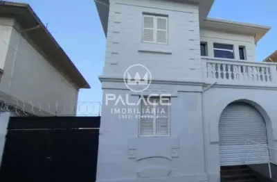 Casa para alugar em centro de 200.00m² com 3 quartos e 10 garagens