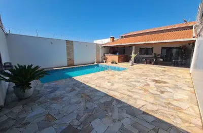 Casa para venda em jardim são mateus de 136.00m² com 2 quartos, 1 suite e 4 garagens