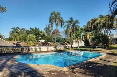 Casa para venda em centro de 422.40m² com 5 quartos, 1 suite e 8 garagens