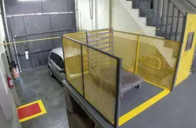 Galpão / depósito / armazém para venda em cerâmica de 286.00m² com 2 garagens