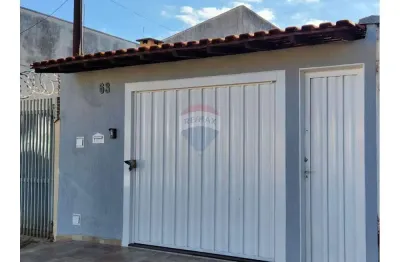 Casa para venda em jardim do trevo de 111.41m² com 2 quartos, 1 suite e 2 garagens
