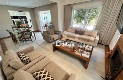 Casa de condomínio para venda em granja vianna de 270.00m² com 3 quartos, 3 suites e 4 garagens