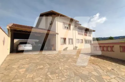 Sobrado para venda em são pedro de 290.00m² com 4 quartos, 1 suite e 4 garagens