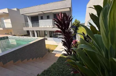 Casa de condomínio para alugar em condomínio residencial campos do conde de 330.00m² com 3 quartos, 3 suites e 2 garagens