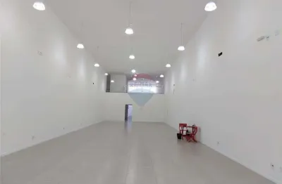 Imóvel comercial para alugar em centro de 296.00m² com 3 garagens
