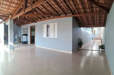 Casa para venda em jardim itália de 250.00m² com 2 quartos, 1 suite e 3 garagens