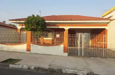 Casa para venda em mariluz de 151.00m² com 3 quartos, 1 suite e 5 garagens