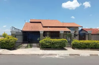 Casa para venda em são pedro de 316.00m² com 3 quartos, 1 suite e 4 garagens