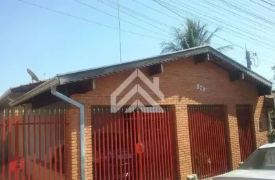 Casa para venda em Jardim Novo Ii de 182.00m² com 3 Quartos e 4 Garagens
