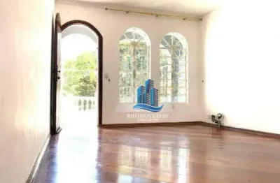 Sobrado para venda em jardim de 198.00m² com 3 quartos, 1 suite e 2 garagens