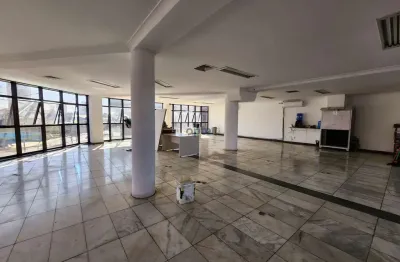 Sala comercial para alugar em jardim do mar de 232.00m² com 3 garagens