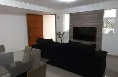 Sobrado para venda em taboão de 150.00m² com 2 quartos, 1 suite e 2 garagens