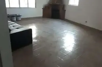 Sobrado para venda em centro de 250.00m² com 6 quartos e 3 garagens