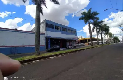 Casa comercial à venda na Avenida Presidente Vargas, 1770, Centro, Araraquara