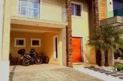 Casa para venda em pinheirinho de 140.00m² com 3 quartos, 1 suite e 2 garagens