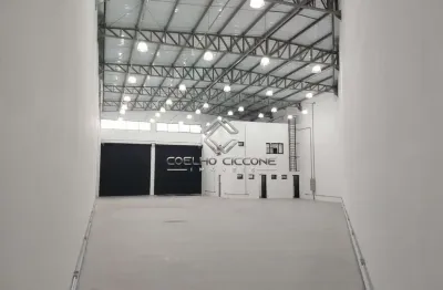 Galpão / depósito / armazém para alugar em rudge ramos de 767.81m²