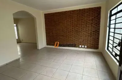 Casa para alugar em Jardim Nova Yorque de 130.00m² com 3 Quartos, 1 Suite e 1 Garagem