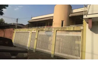 Sobrado para venda em jardim macedo de 229.00m² com 3 quartos, 1 suite e 4 garagens