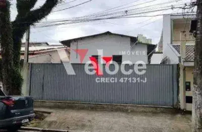 Galpão / depósito / armazém para alugar em parque industrial de 300.00m² com 3 garagens