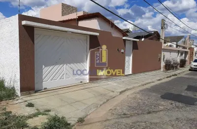 Casa para venda em candeias de 180.00m² com 3 quartos, 3 suites e 4 garagens