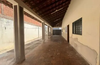 Casa para venda em colinas park ii de 129.00m² com 1 quarto, 1 suite e 3 garagens