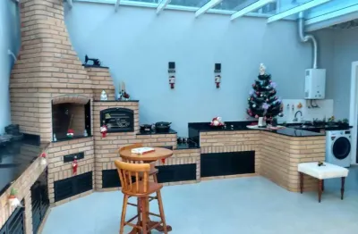 Sobrado para venda em cajuru de 240.00m² com 3 quartos, 1 suite e 1 garagem